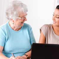 service à la personne, assistance administrative à domicile, aide déclaration d’impôts, aide paiement des factures, assistance rédaction de courrier, assistance dans la gestion du patrimoine